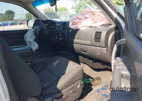 2011 Chevrolet Silverado 1500 Lt from USA, damaged, VIN 3GCPCSE09BG387107